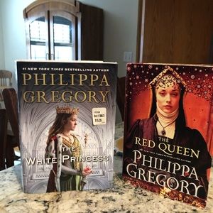 The Red Queen and The White Princess hardcover books